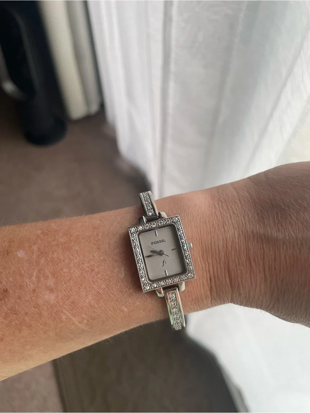 Women’s Fossil F2 Bling Rhinestone Bangle Bracelet Watch - RARE Elegant